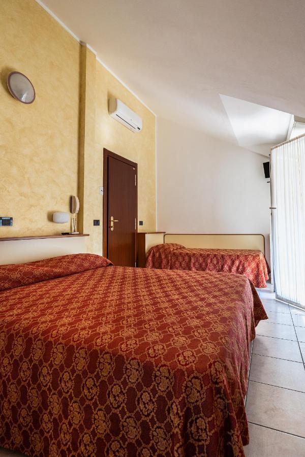 Hotel Zanella Cervia Exterior foto
