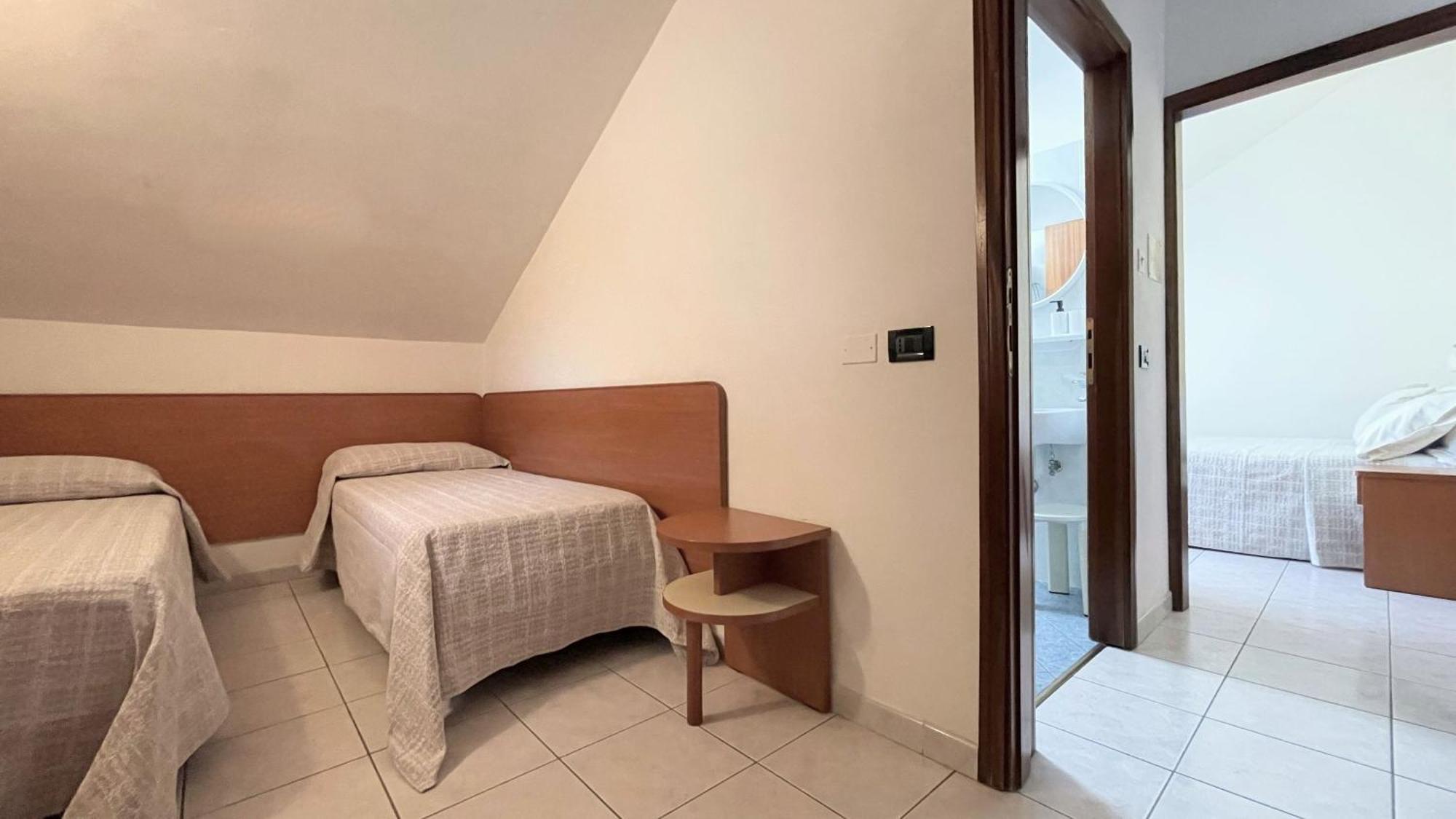 Hotel Zanella Cervia Exterior foto