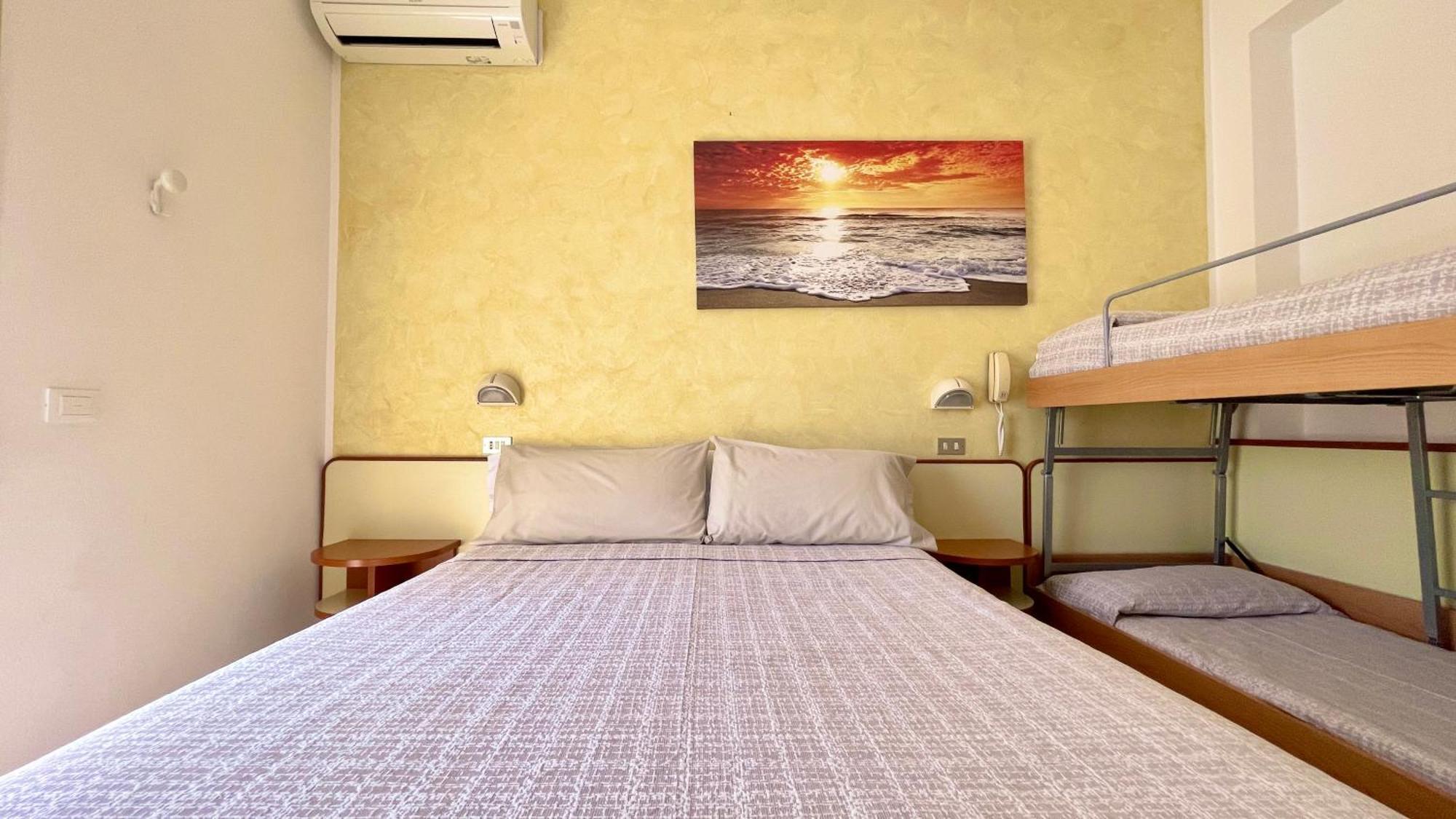 Hotel Zanella Cervia Exterior foto