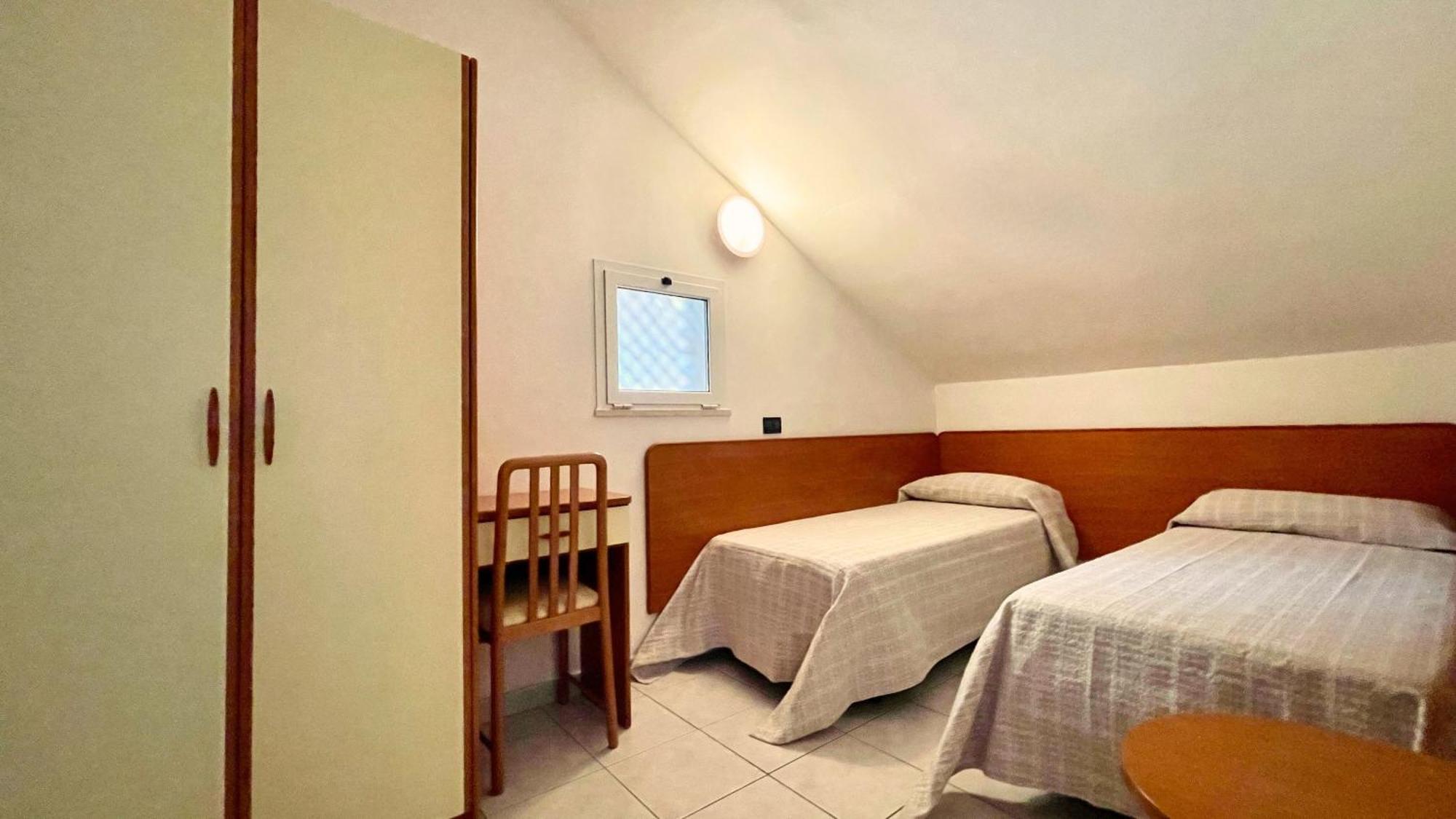 Hotel Zanella Cervia Exterior foto
