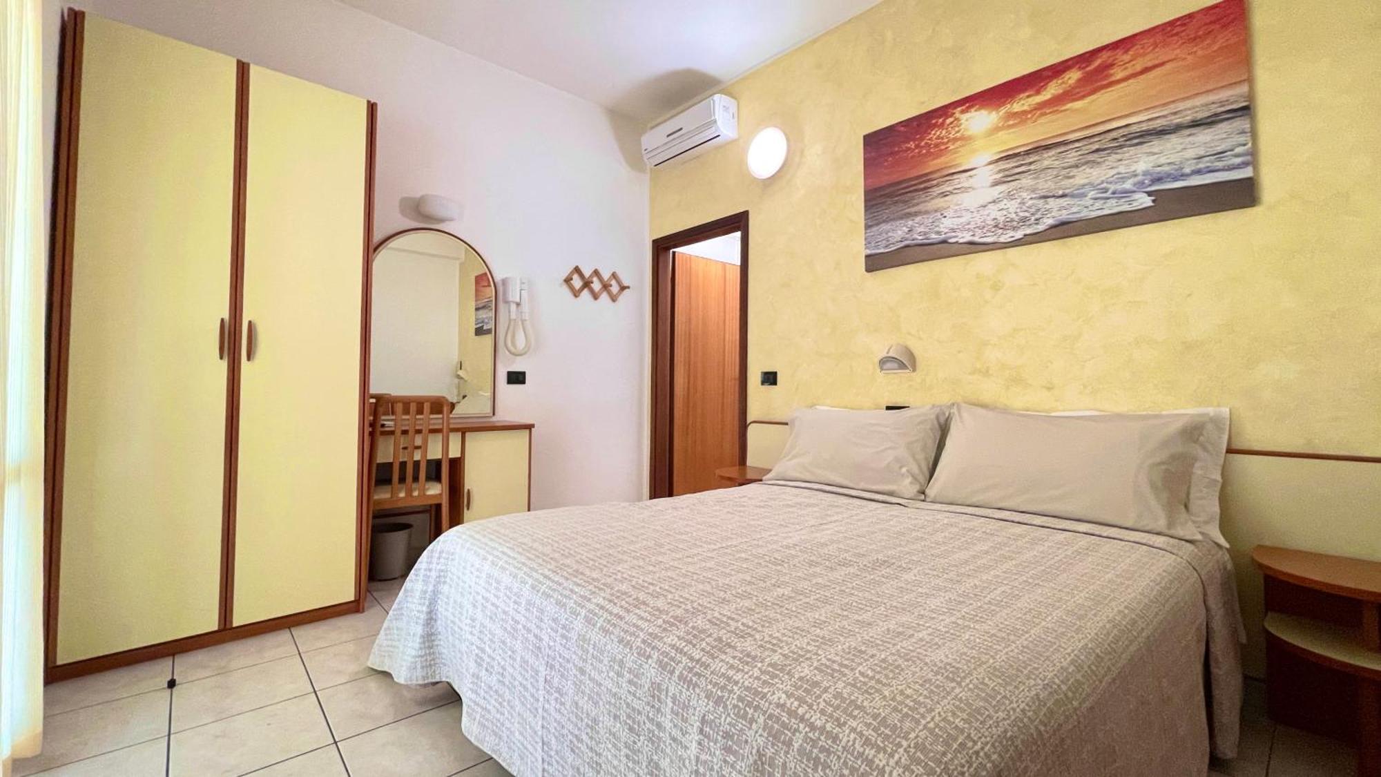 Hotel Zanella Cervia Exterior foto
