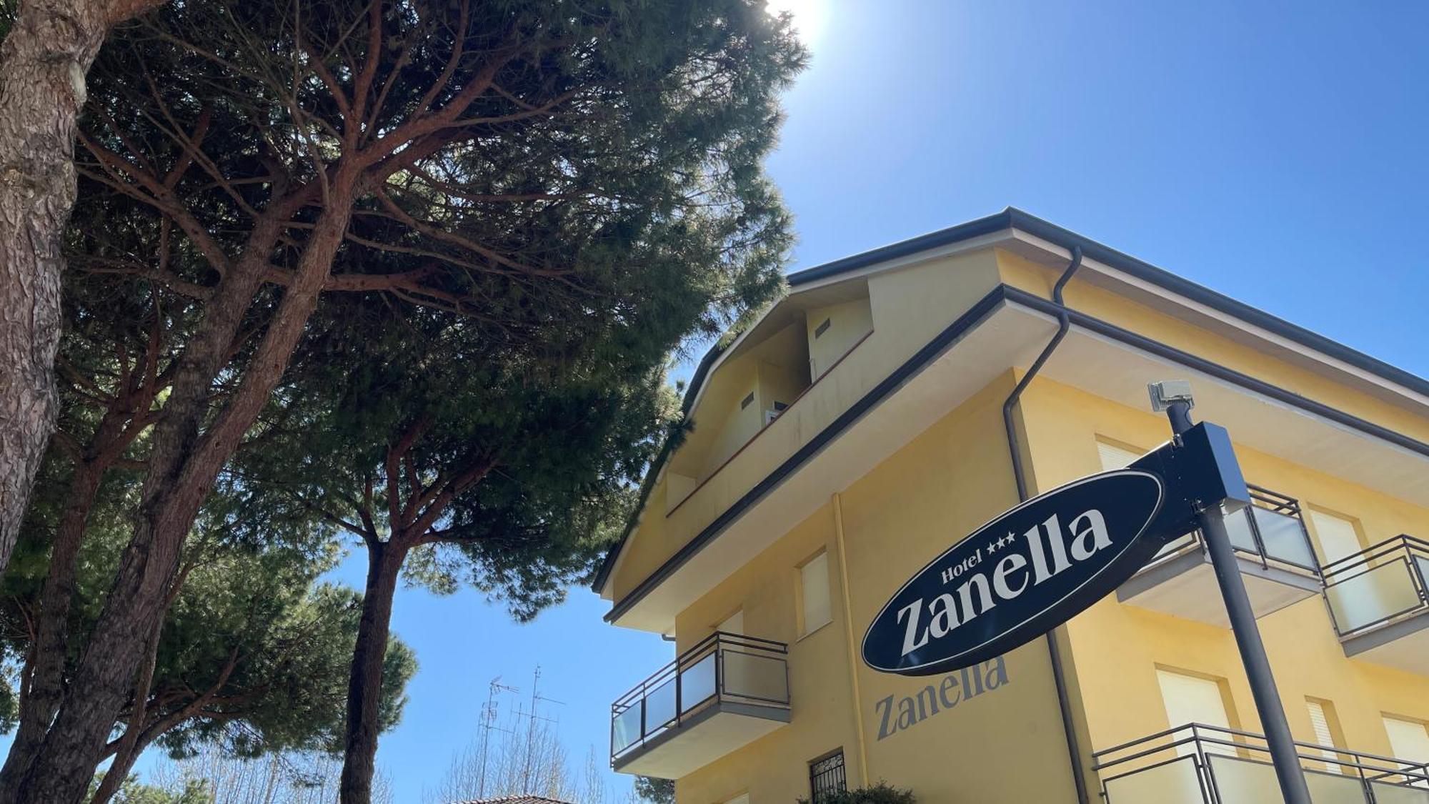 Hotel Zanella Cervia Exterior foto